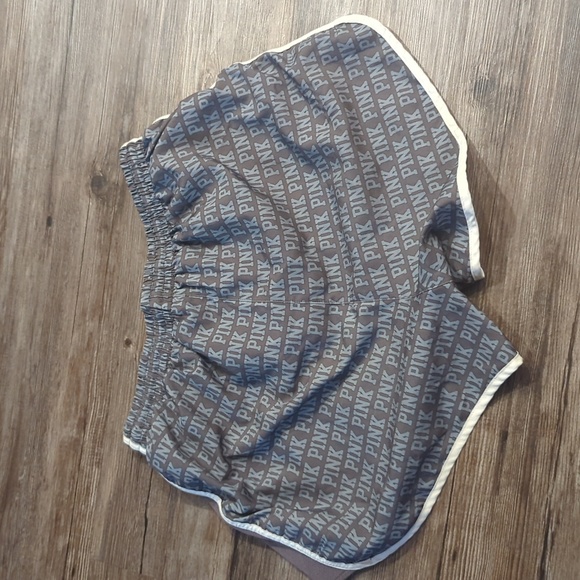 XS Victoria's Secret Pink activewear shorts - Picture 4 of 4